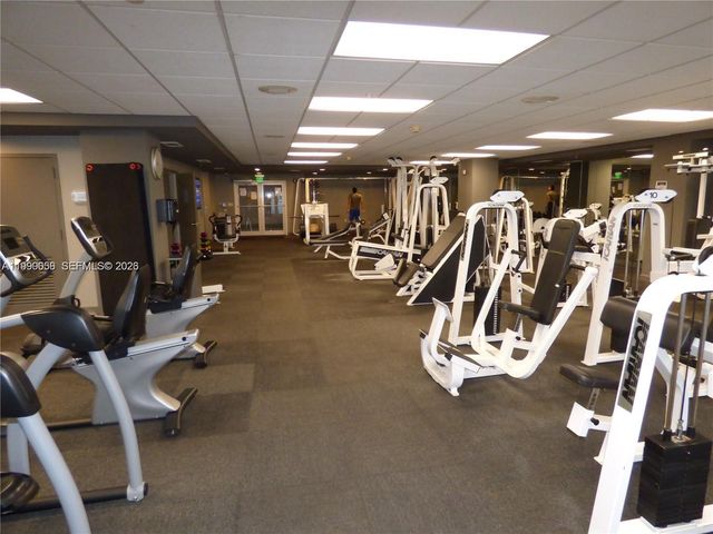 185 SE 14th Ter 2504, Miami, FL 33131