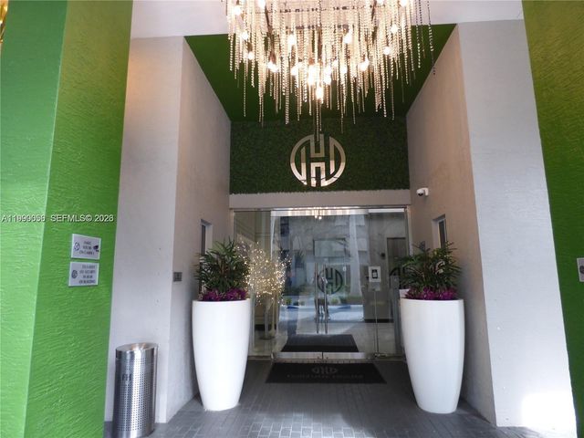 185 SE 14th Ter 2504, Miami, FL 33131