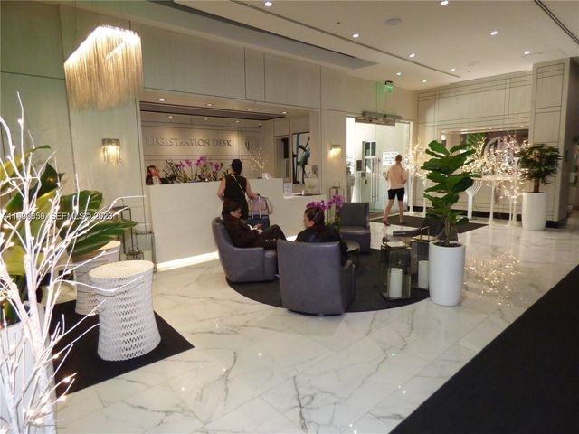 185 SE 14th Ter 2504, Miami, FL 33131