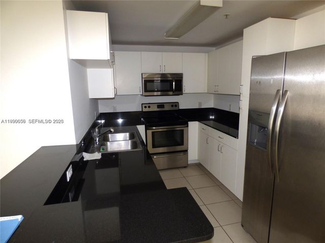 185 SE 14th Ter 2504, Miami, FL 33131