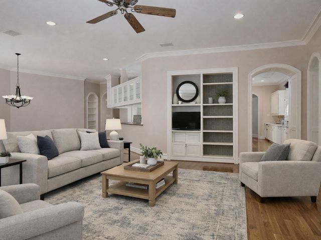 2 Wexford Court, Houston, TX 77024