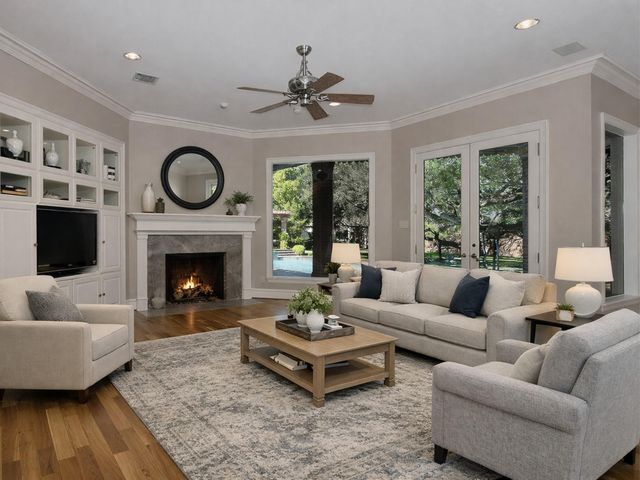 2 Wexford Court, Houston, TX 77024