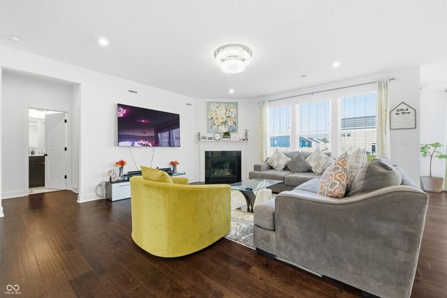 8744 Dorill Creek Lane, Indianapolis, IN 46259