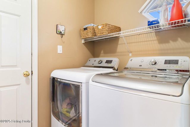 4822 Middlesex Dr, Louisville, KY 40245