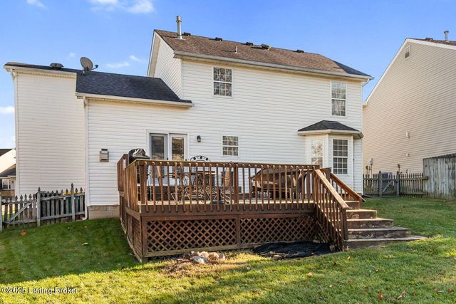 4822 Middlesex Dr, Louisville, KY 40245