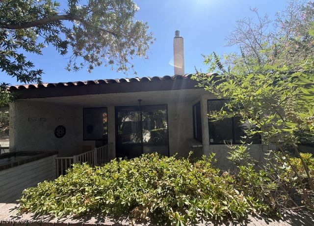 2438 El Paseo Circle, Las Vegas, NV 89121
