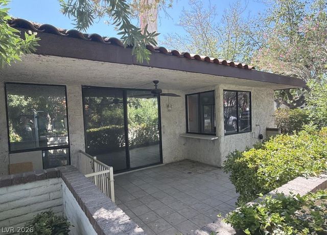 2438 El Paseo Circle, Las Vegas, NV 89121