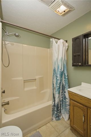14001 State Route 113, Wakeman, OH 44889