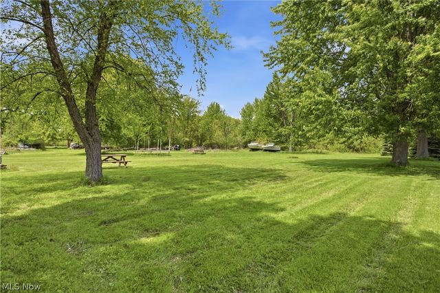 14001 State Route 113, Wakeman, OH 44889