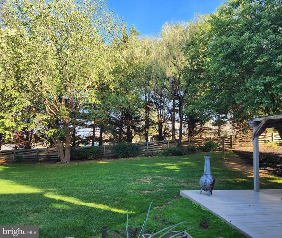 11208 YARDLEY PL, Ijamsville, MD 21754