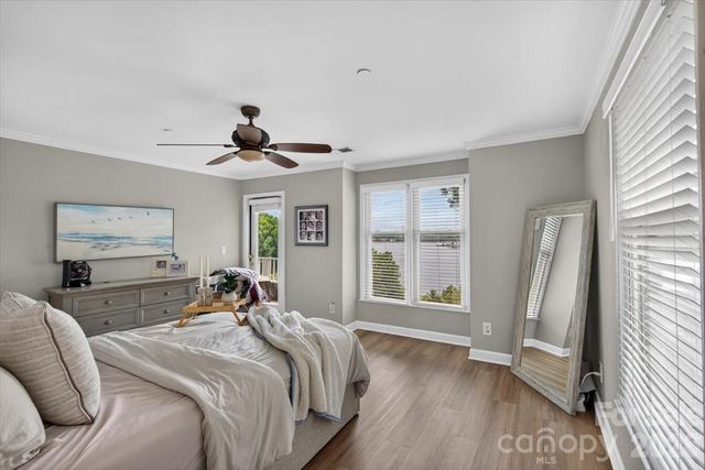 9709 Emerald Point Drive 8, Charlotte, NC 28278