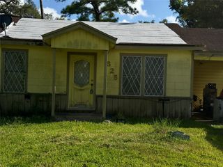 525 Murrell Street, Clute, TX 77531