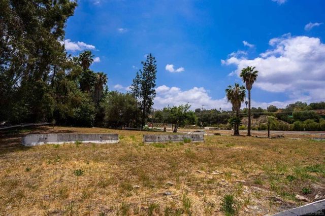 2690 S Escondido Blvd 238-152-16-00, Escondido, CA 92025