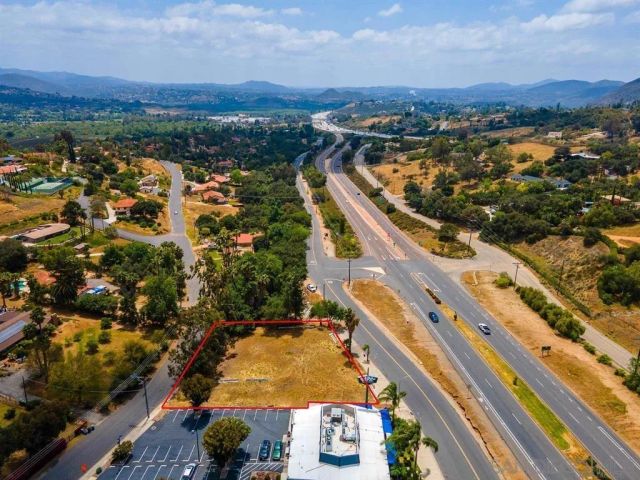 2690 S Escondido Blvd 238-152-16-00, Escondido, CA 92025