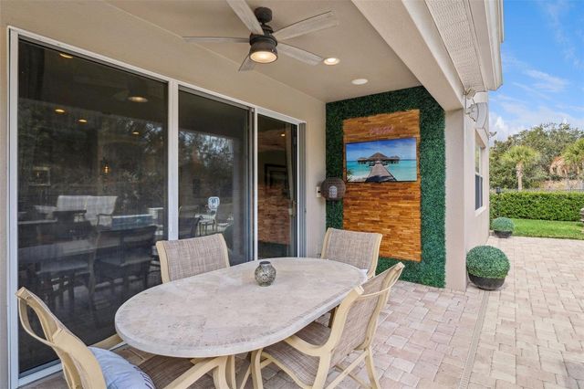 11818 FIORE DRIVE, Orlando, FL 32827