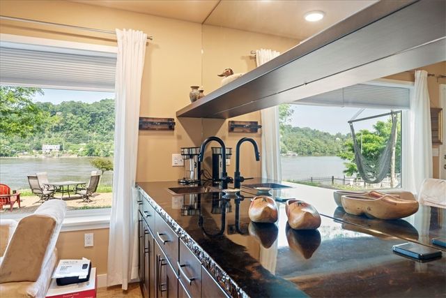 548 Penn Street, Verona, PA 15147