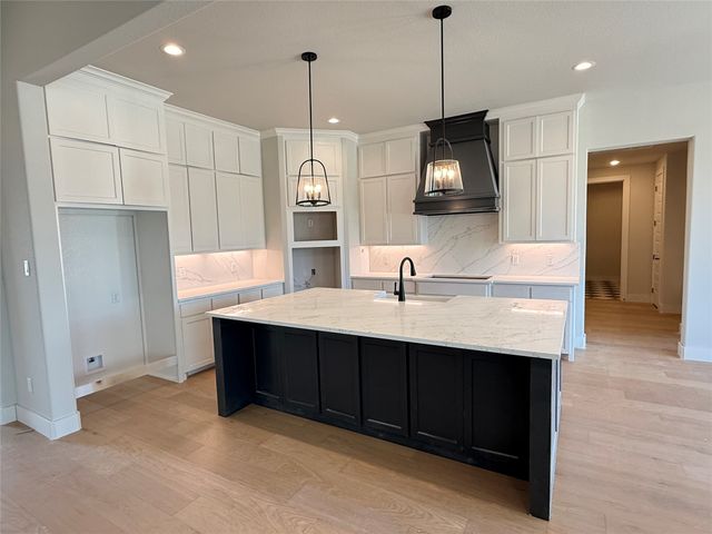 733 Nocona Drive, Aledo, TX 76008
