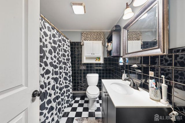 715 NE Park Avenue, Union Beach, NJ 07735