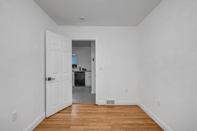 132 Vernon Street, Tewksbury, MA 01876
