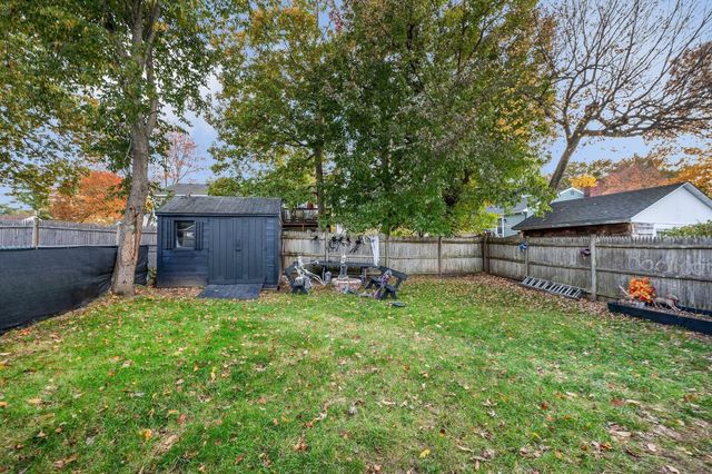 132 Vernon Street, Tewksbury, MA 01876