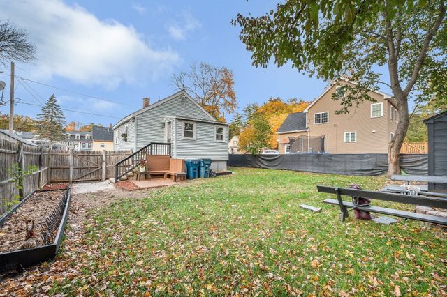 132 Vernon Street, Tewksbury, MA 01876