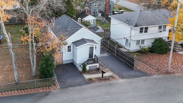 132 Vernon Street, Tewksbury, MA 01876