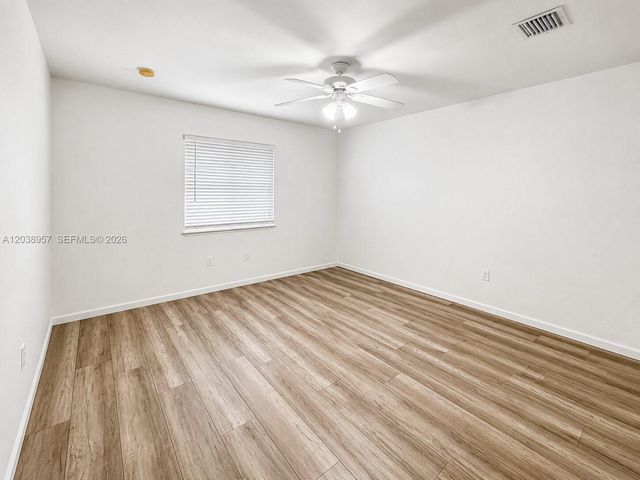 35 SE 3rd Ave 11, Hallandale Beach, FL 33009