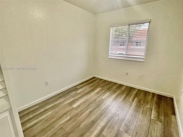 35 SE 3rd Ave 11, Hallandale Beach, FL 33009