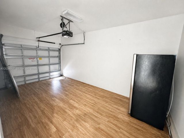 35 SE 3rd Ave 11, Hallandale Beach, FL 33009