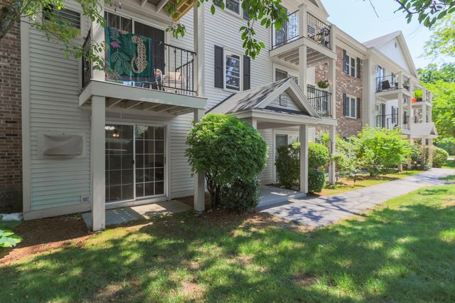 15 Northbrook Dr Unit 1504, Manchester, NH 03102