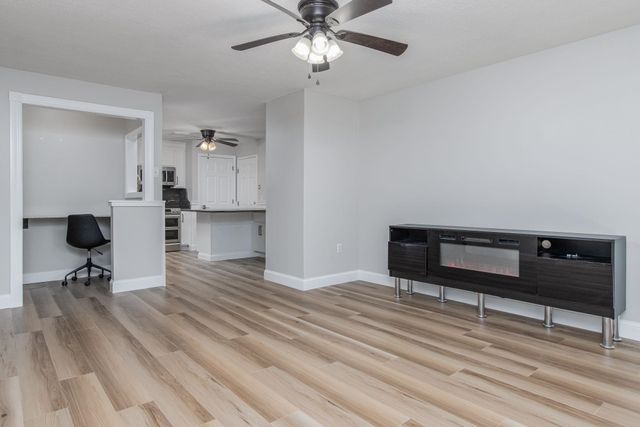 15 Northbrook Dr Unit 1504, Manchester, NH 03102