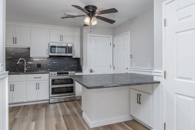 15 Northbrook Dr Unit 1504, Manchester, NH 03102