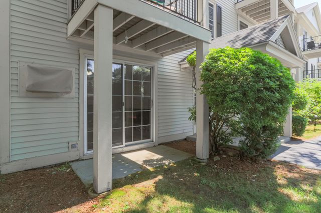 15 Northbrook Dr Unit 1504, Manchester, NH 03102