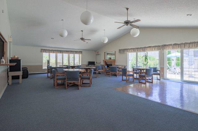 15 Northbrook Dr Unit 1504, Manchester, NH 03102