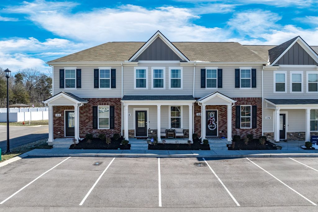 166 Grayson Cir, Chapel Hill, TN 37034
