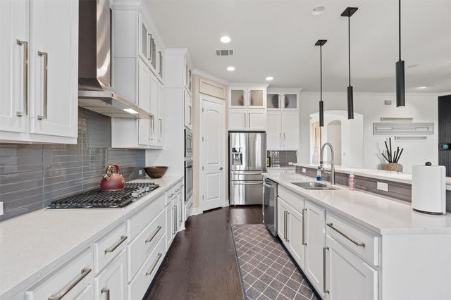 236 Standing Oak DR, Georgetown, TX 78633