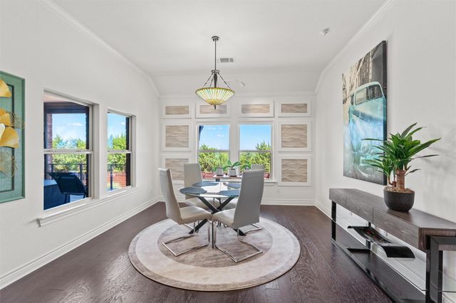 236 Standing Oak DR, Georgetown, TX 78633
