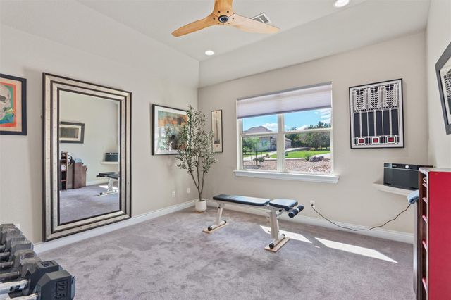 236 Standing Oak DR, Georgetown, TX 78633
