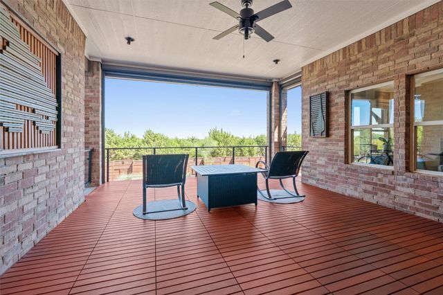236 Standing Oak DR, Georgetown, TX 78633