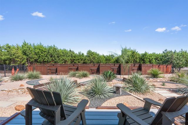 236 Standing Oak DR, Georgetown, TX 78633