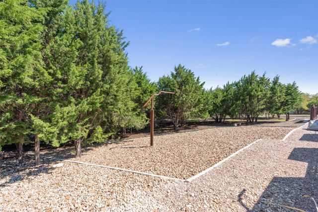 236 Standing Oak DR, Georgetown, TX 78633