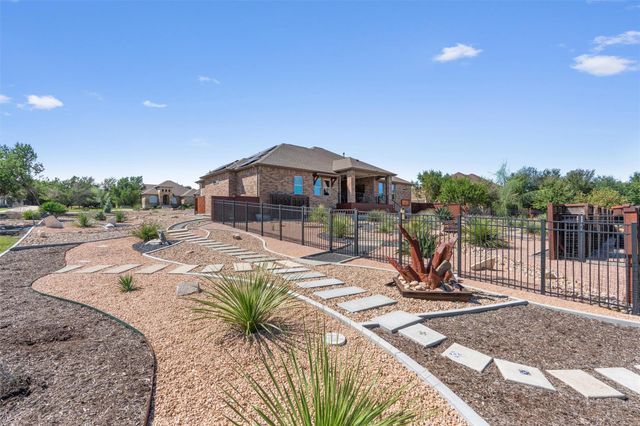 236 Standing Oak DR, Georgetown, TX 78633