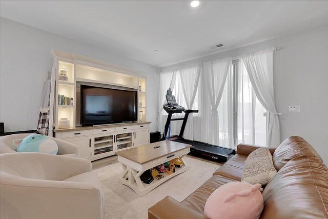 2148 Woodlet St, Marysville, CA 95901