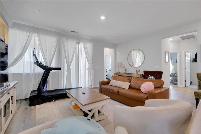 2148 Woodlet St, Marysville, CA 95901