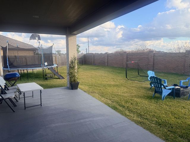 8702 Harbor Pines Drive, Cypress, TX 77433