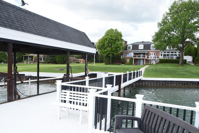 4243 River Road Road, East China Twp, MI 48054