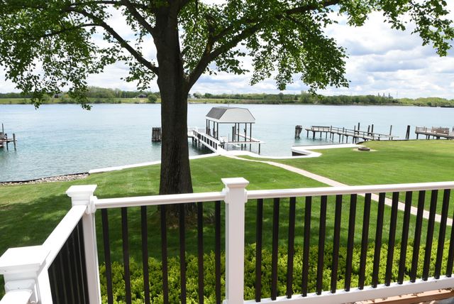 4243 River Road Road, East China Twp, MI 48054