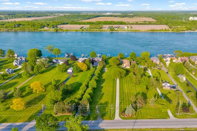 4243 River Road Road, East China Twp, MI 48054