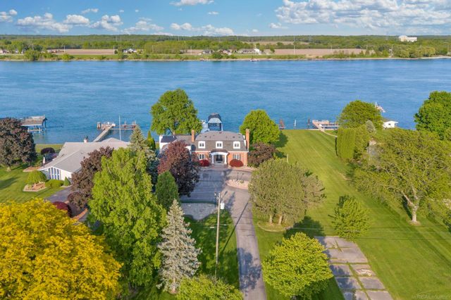 4243 River Road Road, East China Twp, MI 48054