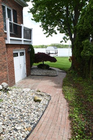 4243 River Road Road, East China Twp, MI 48054
